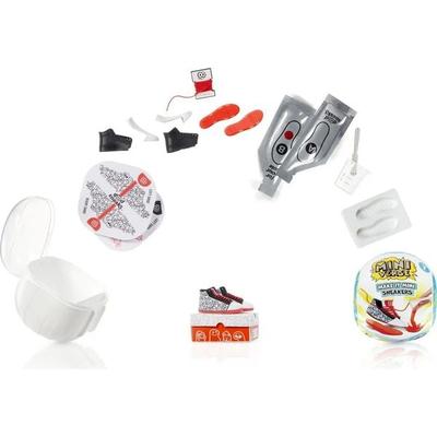 MGAs Miniverse - Make It Mini Sneakers in PDQ