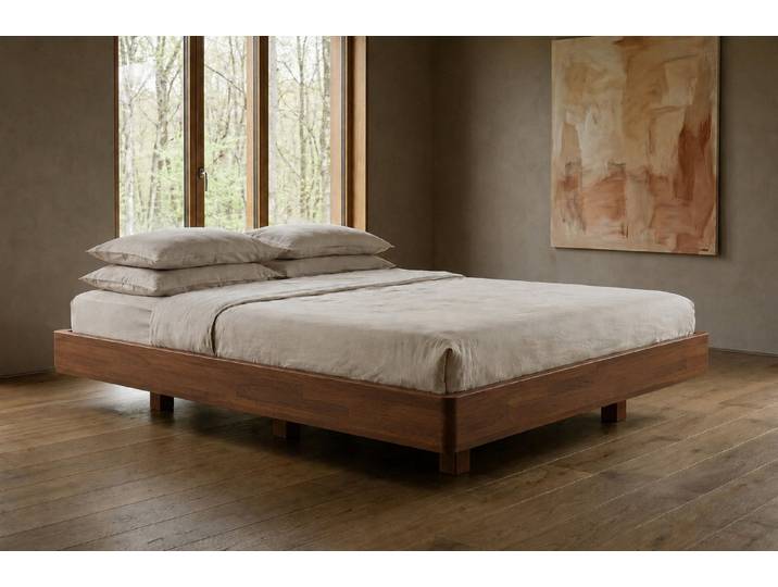 Visby Holzbett Lena (1-tlg., Buchenbett Futonbett mit Schwebeeffekt), 180/200, Buche - lackiert, Nussbaumfarbe