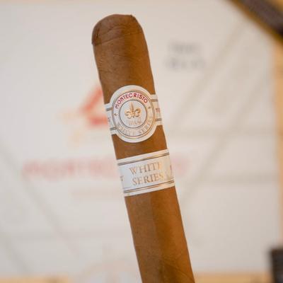 Montecristo White Label