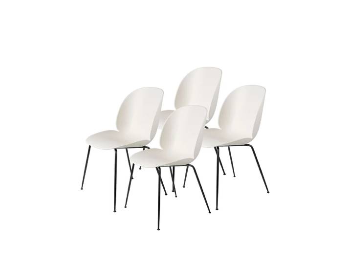 GUBI Chaise Beetle Lot de 4 alabaster white, structure en acier noir