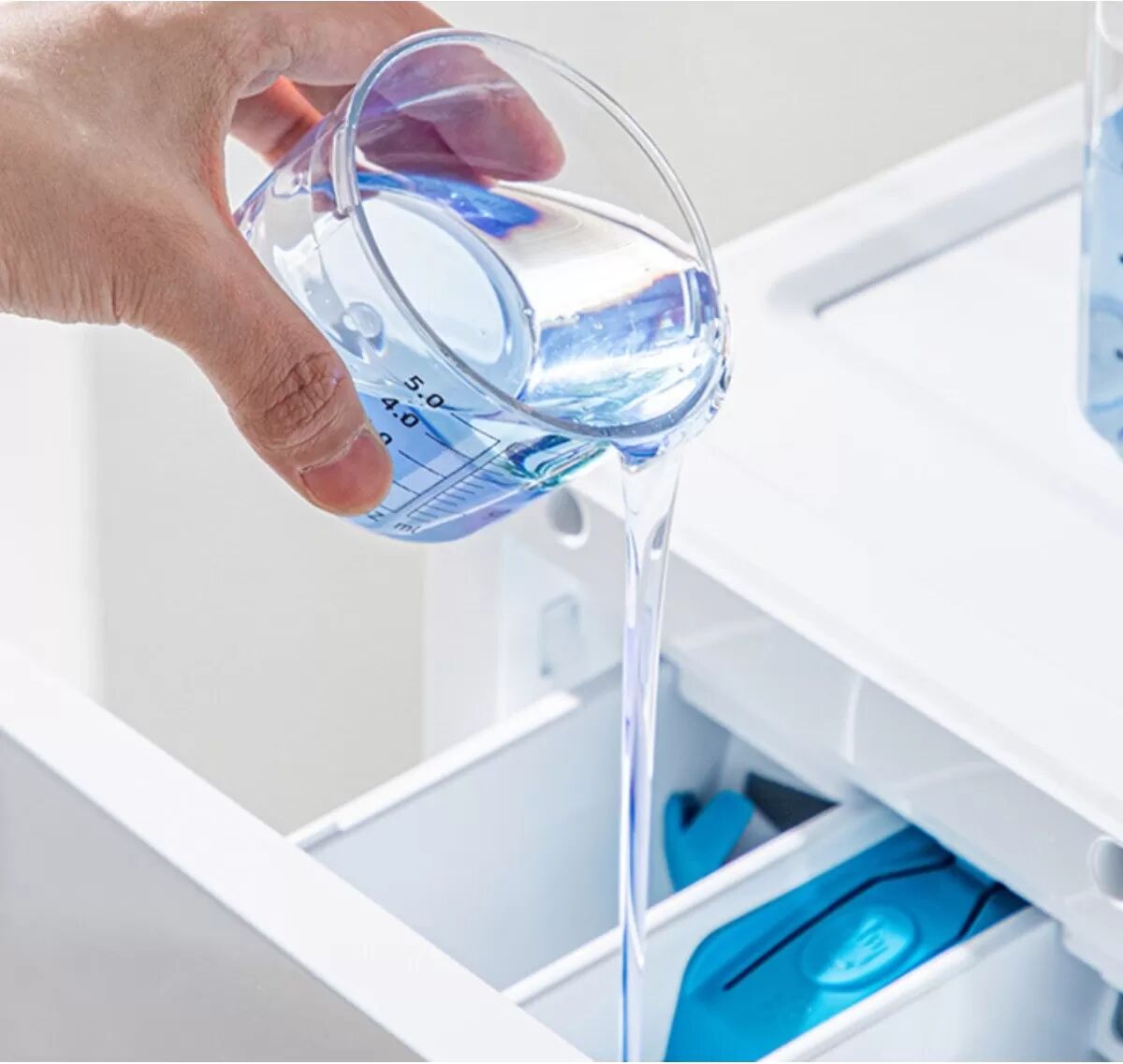 INF 1800ml Waschmittel Aufbewahrungsflasche mit Messbecher - Europäischer Standard