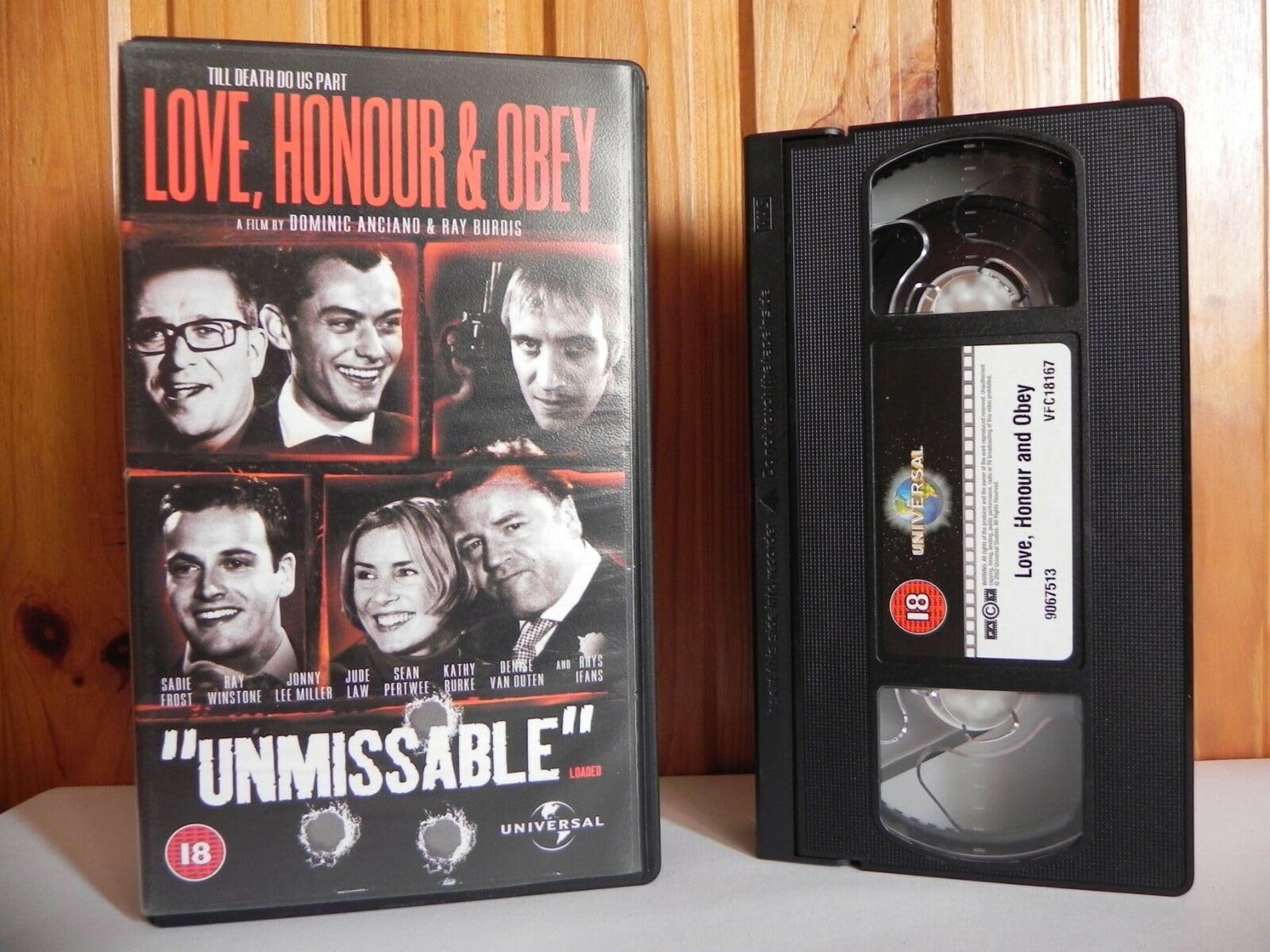 Ray Burdis - Love, Honour And Obey - Universal - Comedy - Jonny Lee Miller - Jude Law - VHS - Preis vom 04.10.2026 03:51:26 h