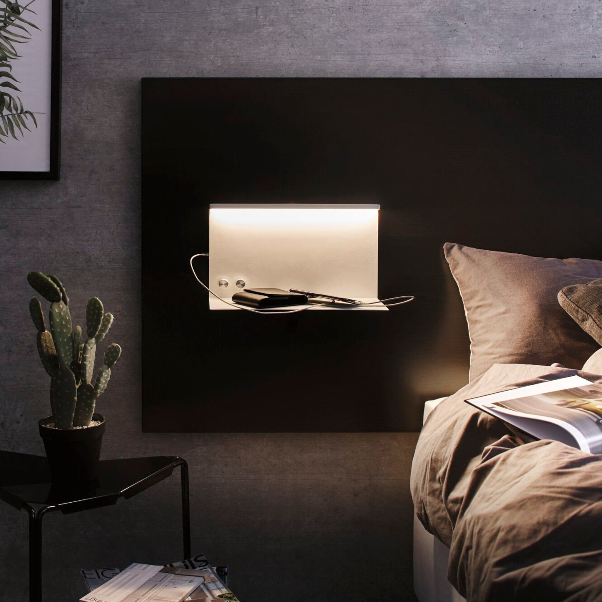 Paulmann - Jarina 7.5W LED Dimmable Wall Light with USB Port in White Matt