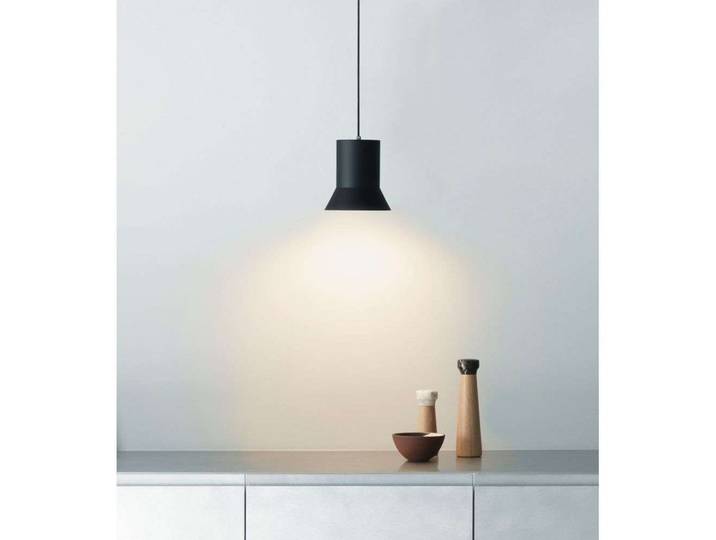Hat Pendelleuchte Medium Black - Normann Copenhagen - Wohnzimmer - Aluminium