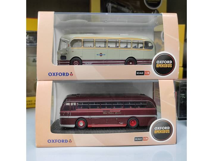 Modèle de bus en alliage bicolore OXFORD moulé sous pression, échelle 1:76