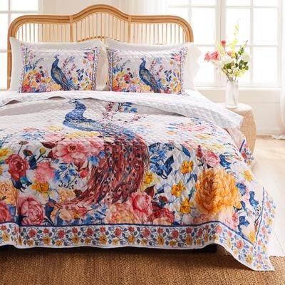 Huntington Finely Stitched Quilt Set by Greenland Home Fashions in Gold (Size KING)