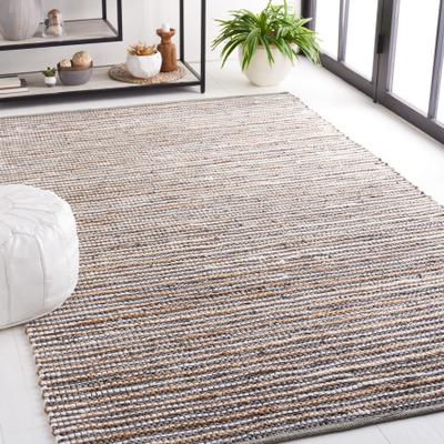 SAFAVIEH Handmade Vintage Leather Inaya Modern & Contemporary Leather Rug
