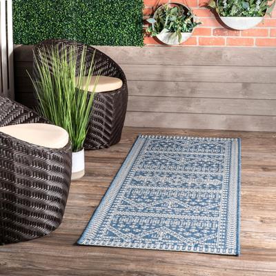 Nuloom Indoor/Outdoor Tribal Inspired Floral Diamonds Area Rug