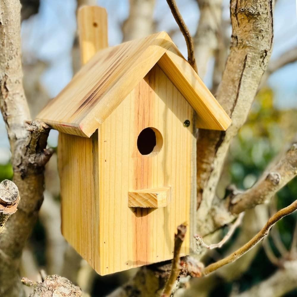 Houten nestkast voor kleine zangvogels