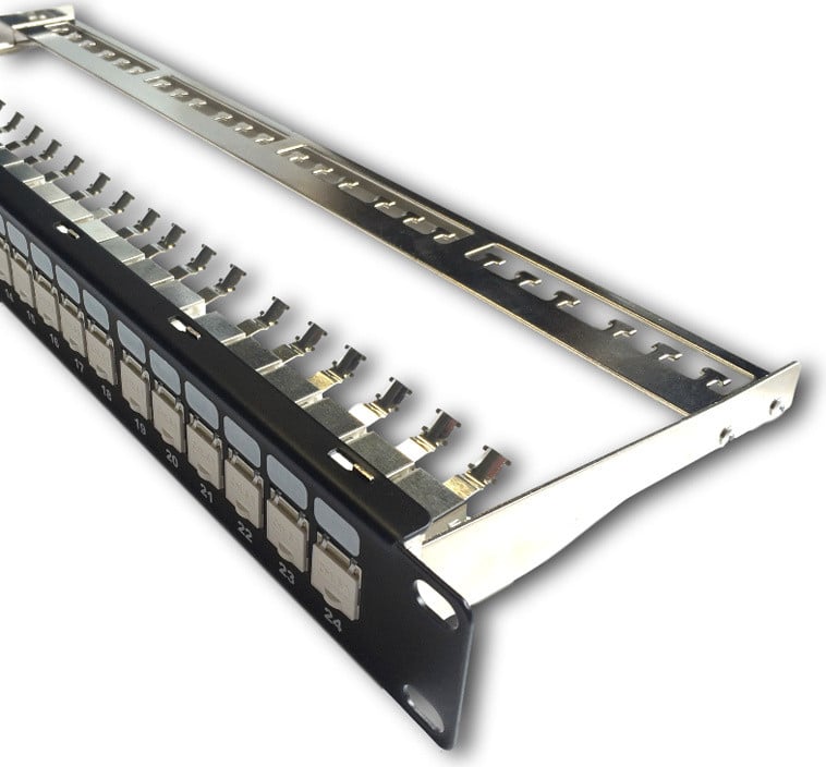 Datacom patchpaneel 19 inch STP CAT6A 24 poorten 1U zwart met kabelklem gereedschapsloos