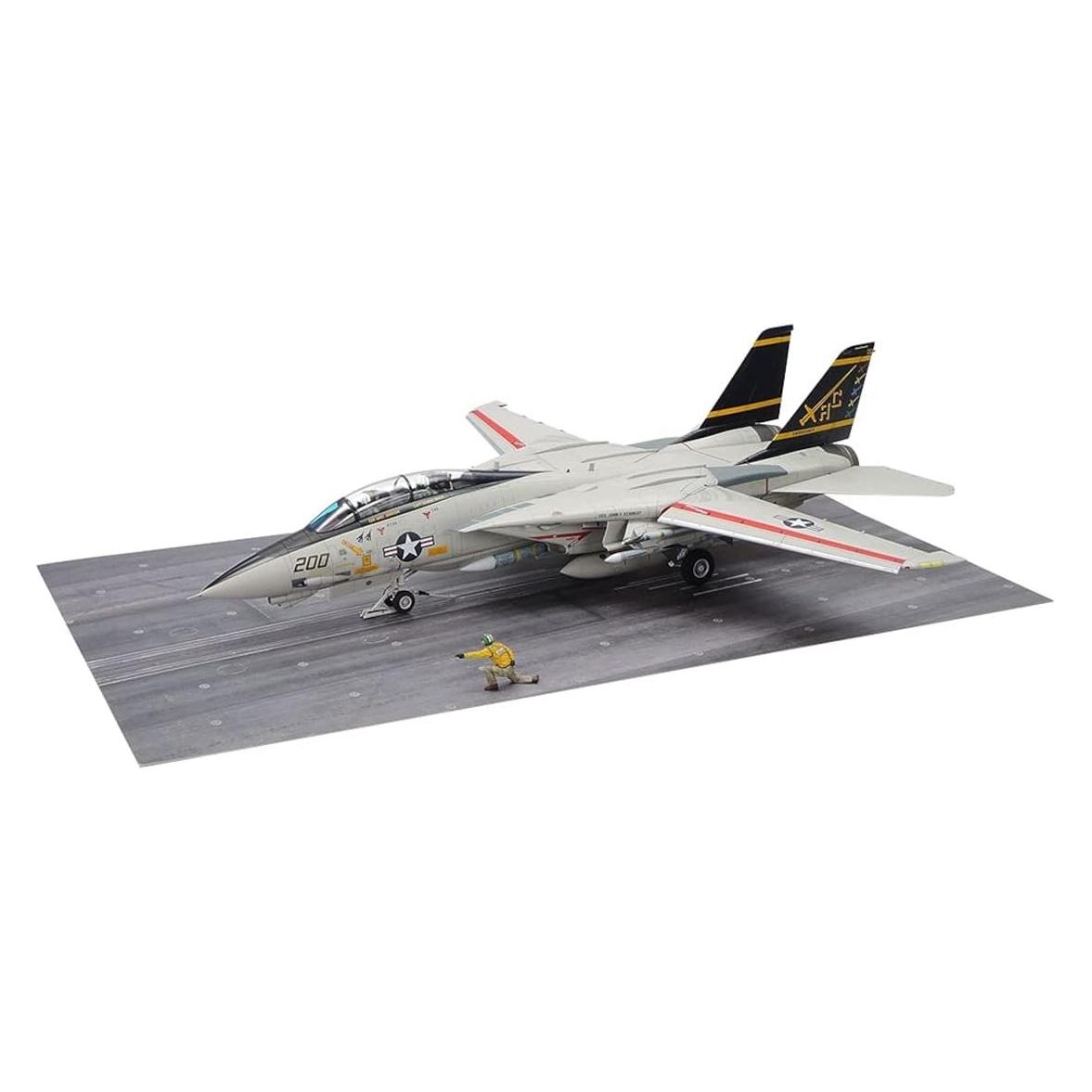 Tamiya 1/48 F-14A Tomcat (late) Carrier Launch Set (TAM 61122)