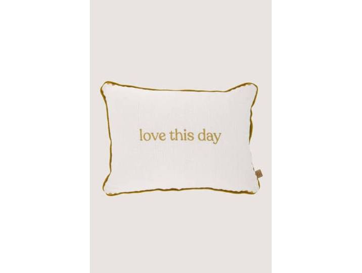 Zusss sierkussen Love this day (35x25 cm)