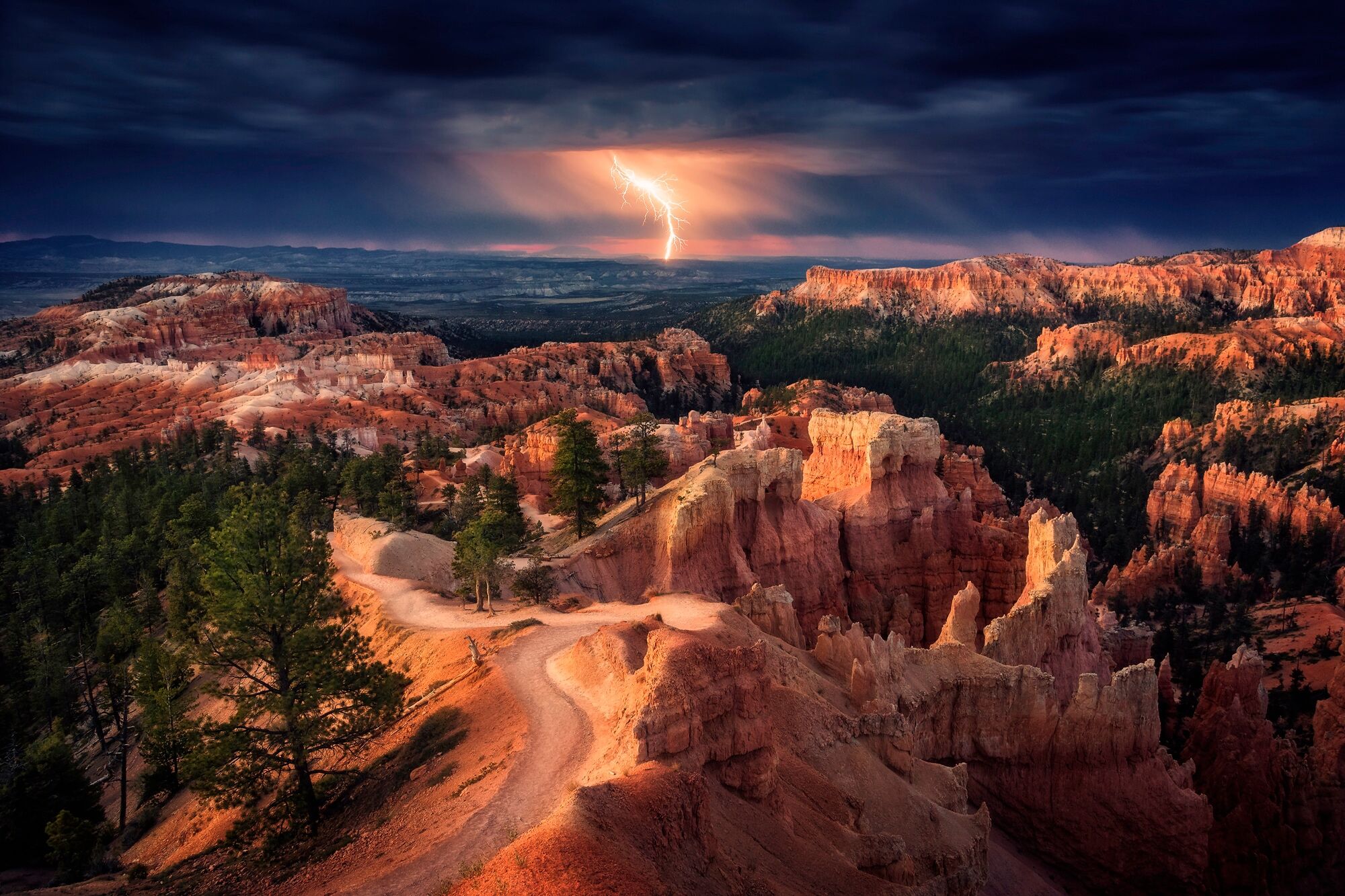 Fototapete PAPERMOON "Photo-Art STEFAN MITTERWALLNER, BLITZ ÜBER BRYCE CANYON", bunt, B:4m L:2,6m, Vlies, Tapeten, Fototapete bunt B/L: 4m x 2,6m, Bahnen: 8 Stk.