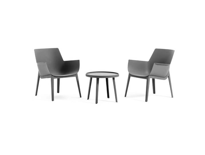 Ensemble d'extérieur composé de deux fauteuils et d'une table grise
