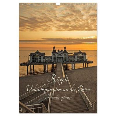 Rügen - Urlaubsparadies an der Ostsee - Familienplaner (Wandkalender 2026 DIN A3 hoch), CALVENDO Monatskalender
