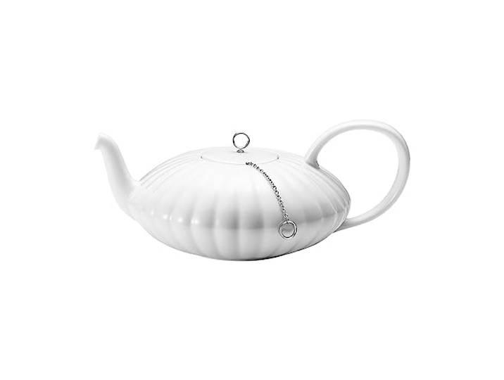 Georg Jensen Bernadotte Teekanne aus Weißem Porzellan mit Edelstahl Ei - Entworfen von Sigvard Bernadotte - Eleganter Brühkessel und Siebträger