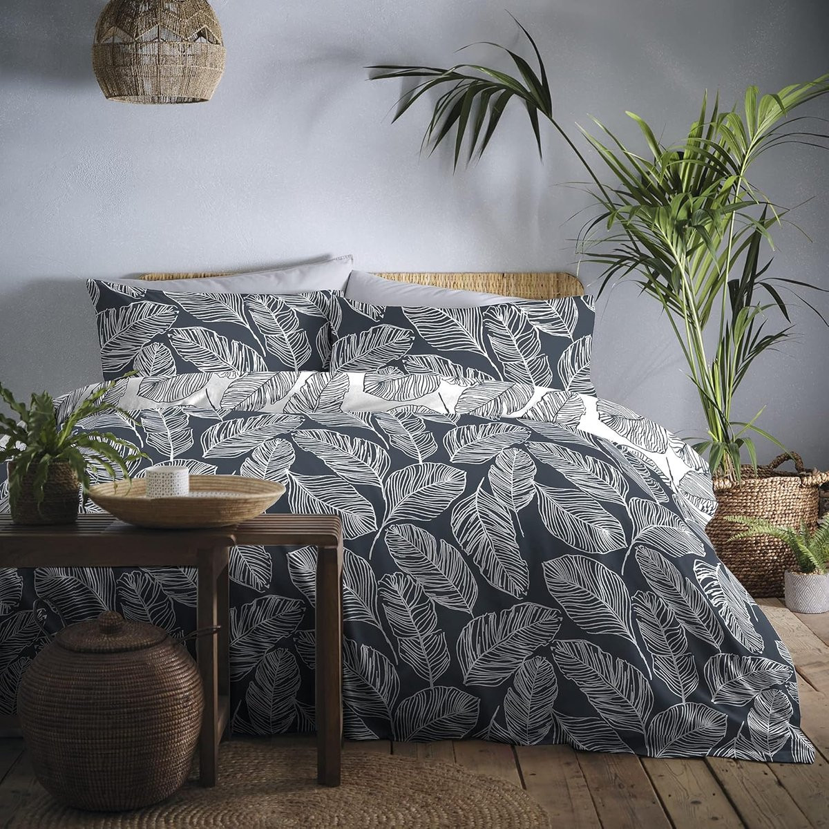Matteo Dubbel Dekbedovertrek - Sage Groen met Groene Bladeren - Reversible Design - 200 x 200 cm