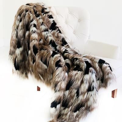 Plutus Brands Plutus Black and Gold Fancy Rococo Plush Handmade Faux Fur Throw