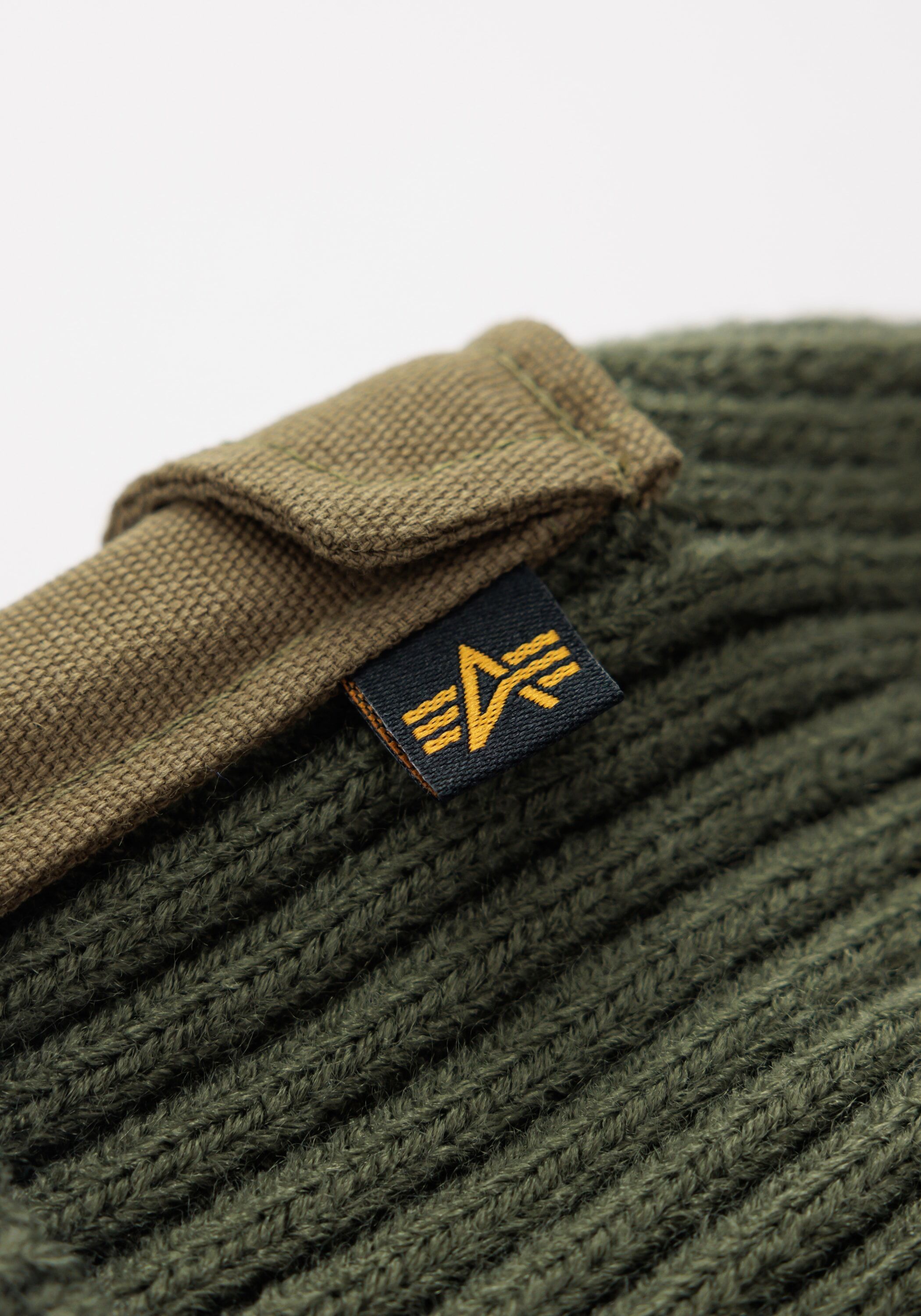 Skimütze ALPHA INDUSTRIES "Utility Beanie", Herren, Gr. onesize, grün (schwarz olive), Obermaterial: 100% Polyacryl, Mützen Skimütze schwarz olive onesize
