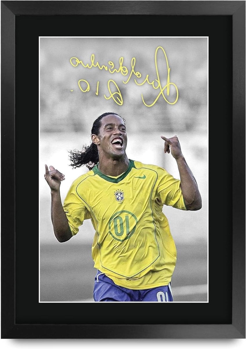 Voetbal Poster Ronaldinho - Gesigneerde Foto Wanddecoratie - Gedrukte Replica Handtekening - A3 33 x 45 cm - Zwart