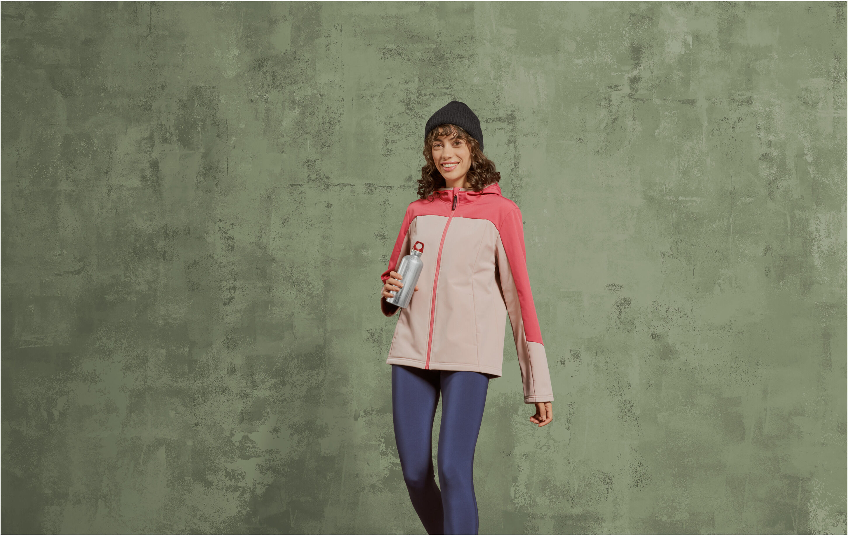 CRIVIT Damen Thermo-Softshelljacke, wasserabweisendes Obermaterial
