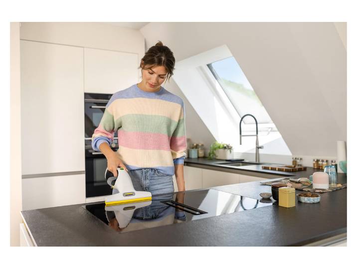 Akku-Fenstersauger KÄRCHER WV 1 Compact Care , weiß, B:25cm H:29cm T:13,3cm, Fensterreiniger, Akku-Fenstersauger, Akku-Fenstersauger mit 360 Grad Comfort Clean
