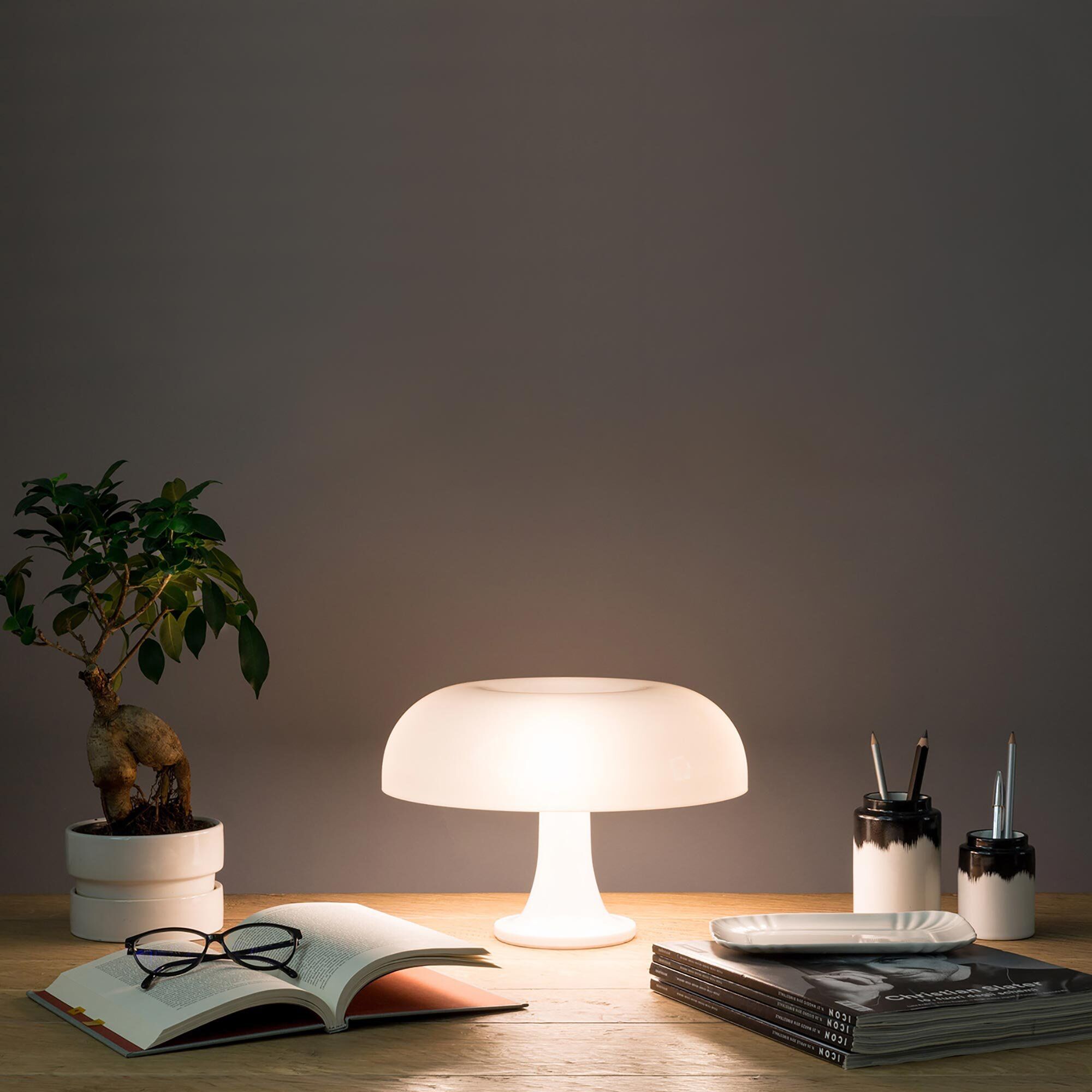Artemide Nessino Tischleuchte (grün) grün