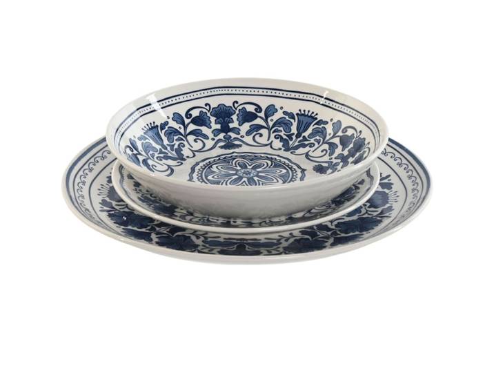 Service de 18 assiettes en porcelaine florale bleue: plates, creuses e