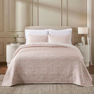 Home City, Inc. Vineyard Matelasse Mini Coverlet Set Blush, Queen, Blush