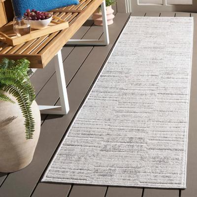 SAFAVIEH Stella Finola Modern & Contemporary Rug