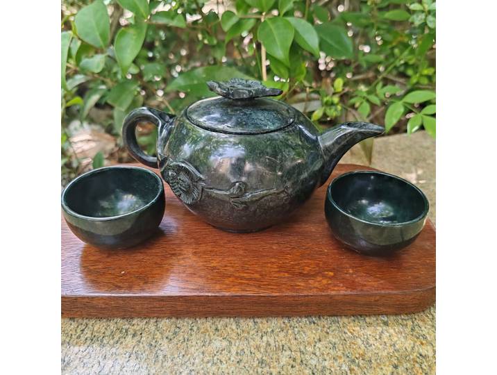 Service à thé en pierre naturelle pour cérémonie du thé chinoise, en pierre du Roi de la Médecine Tibétaine et jade magnétique, comprenant 1 théière et 4 tasses, service à thé Kung Fu, cadeau