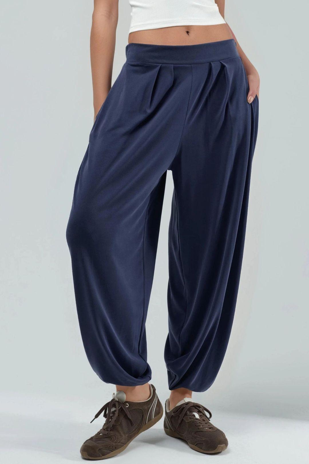 Faltige Salwar-Hosen