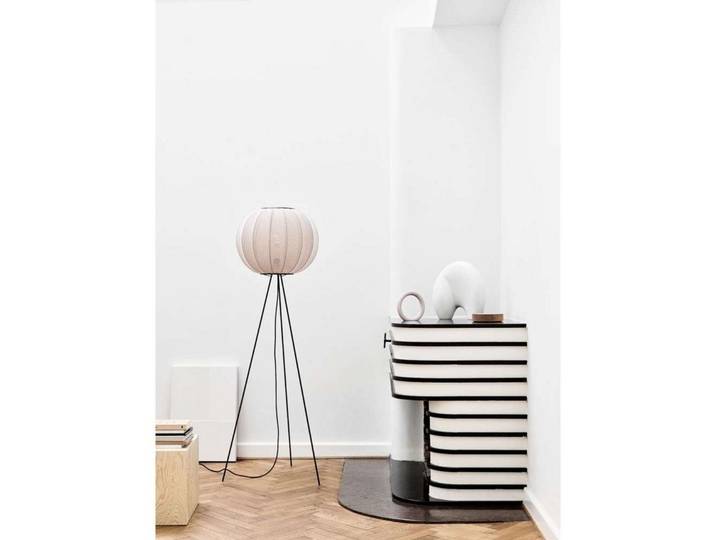 Knit-Wit 60 Round Lampadaire haut 175 cm, blanc - Made By Hand - Salon / séjour - Aluminium