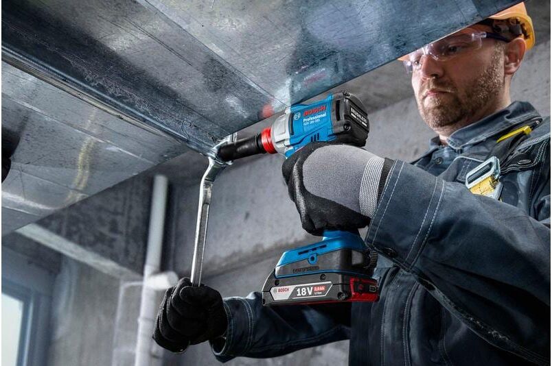 Akku-Schlagschrauber BOSCH PROFESSIONAL "GDX 18 V-285 2x Akku in L-BOXX", blau, Schrauber, Akku-Schlagschrauber blau Einheitsgröße