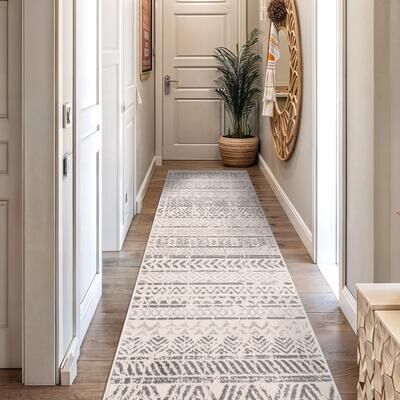 The Curated Nomad Midtown Geometric Distressed Bohemian Rug