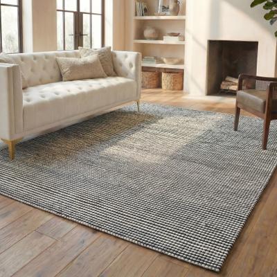 SAFAVIEH Handmade Natura Refiqe Wool Rug