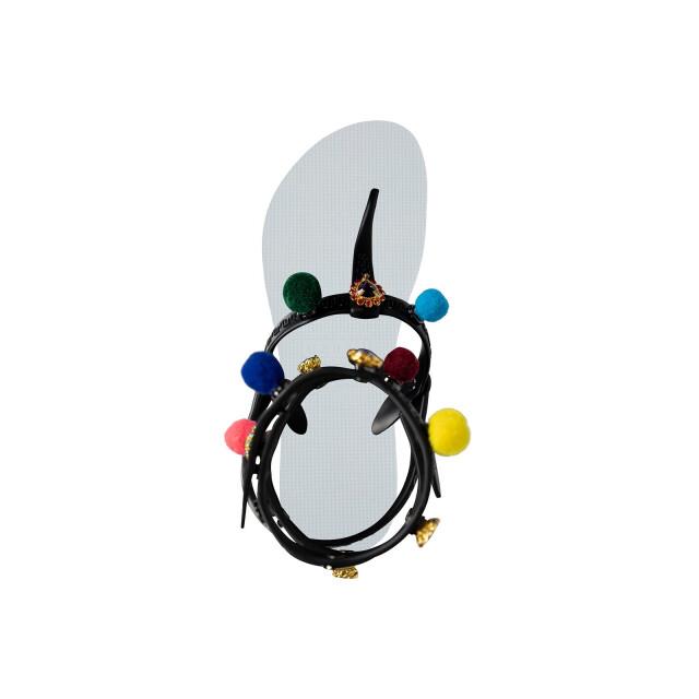 Uzurii Mystique pompom wit