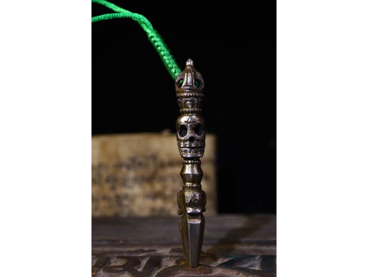 Collection de temple tibétain de 4 pouces, vieux Tiantie, tête de crâne cinabre, pendentif Dorje Vajra Phurpa, amulette, maison de ville, exorcisme