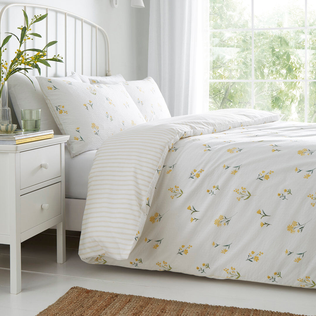 Dreams & Drapes Ditsy Floral Seersucker Cotton Blend Floral Duvet Cover Set Yellow Super King