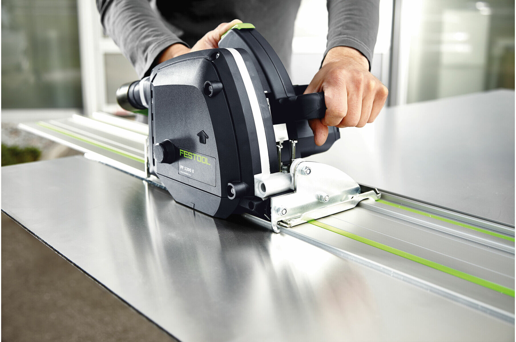 Festool HW 118x18-135°/Alu V-Nutfräser mit Hartmetall-Schneiden und hoher Fräsqualität für die Fräsung von V-Nuten in Aluminiumplatten oder -profilen, 491471)