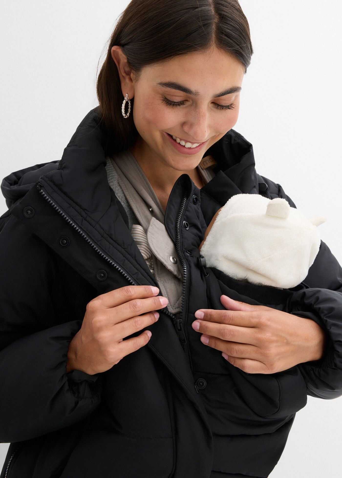 Umstandsjacke BONPRIX, Damen, Gr. 34, schwarz, Obermaterial: 100% Polyester. Futter: 100% Polyester. Füllung: 100% Polyester, loose fit, Jacken Umstandsjacke, wattiert, wasserabweisend, Loose Fit