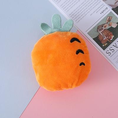 Heimtierbedarf, Katzenspielzeug, Ringpapier, eine Vielzahl interaktiver, imitierter Obsthunde-Plüschspielzeuge