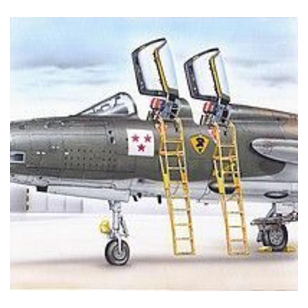 Plus Model Ladders F-105 F/G (AL4040)
