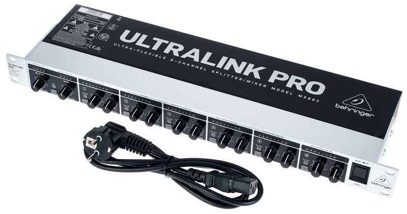 Behringer MX882 V2