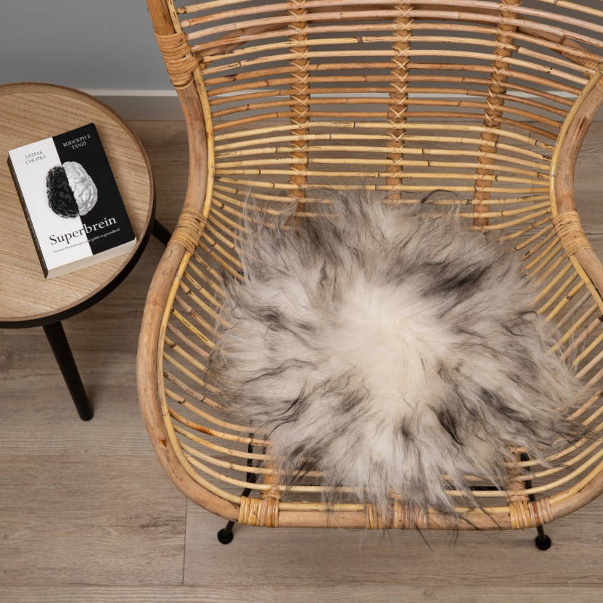 WOOOL Schapenvacht Chairpad IJslands Wit Zwart Rond - 100% Echt Stoelkussen