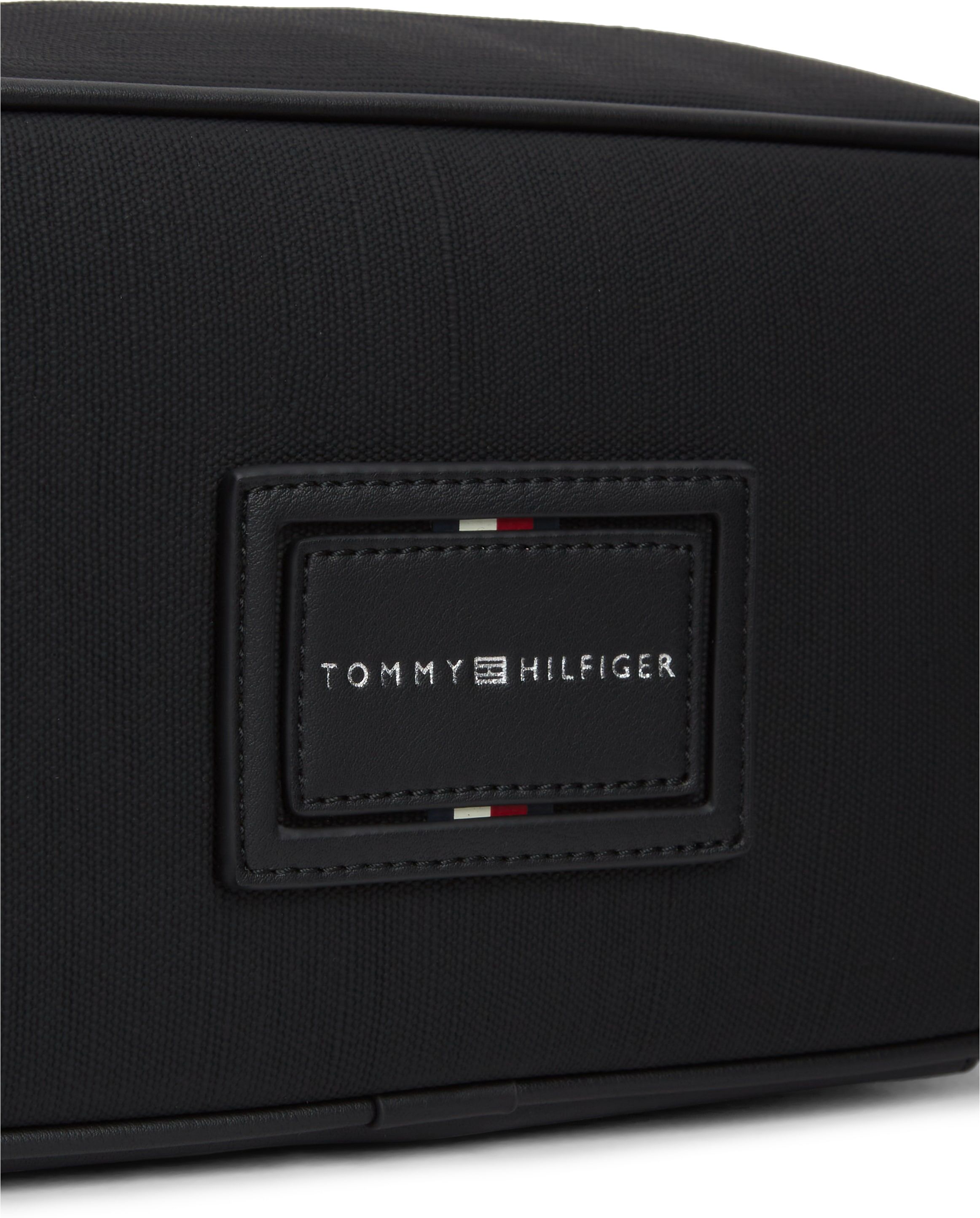 Kulturbeutel TOMMY HILFIGER "TH FOUNDATION WASHBAG", Gr. B/H/T: 23cm x 13cm x 10cm, schwarz, Textil, Taschen Kulturbeutel, Unisex Kulturbeutel, Minibag, Waschbeutel mit Logoschriftzug