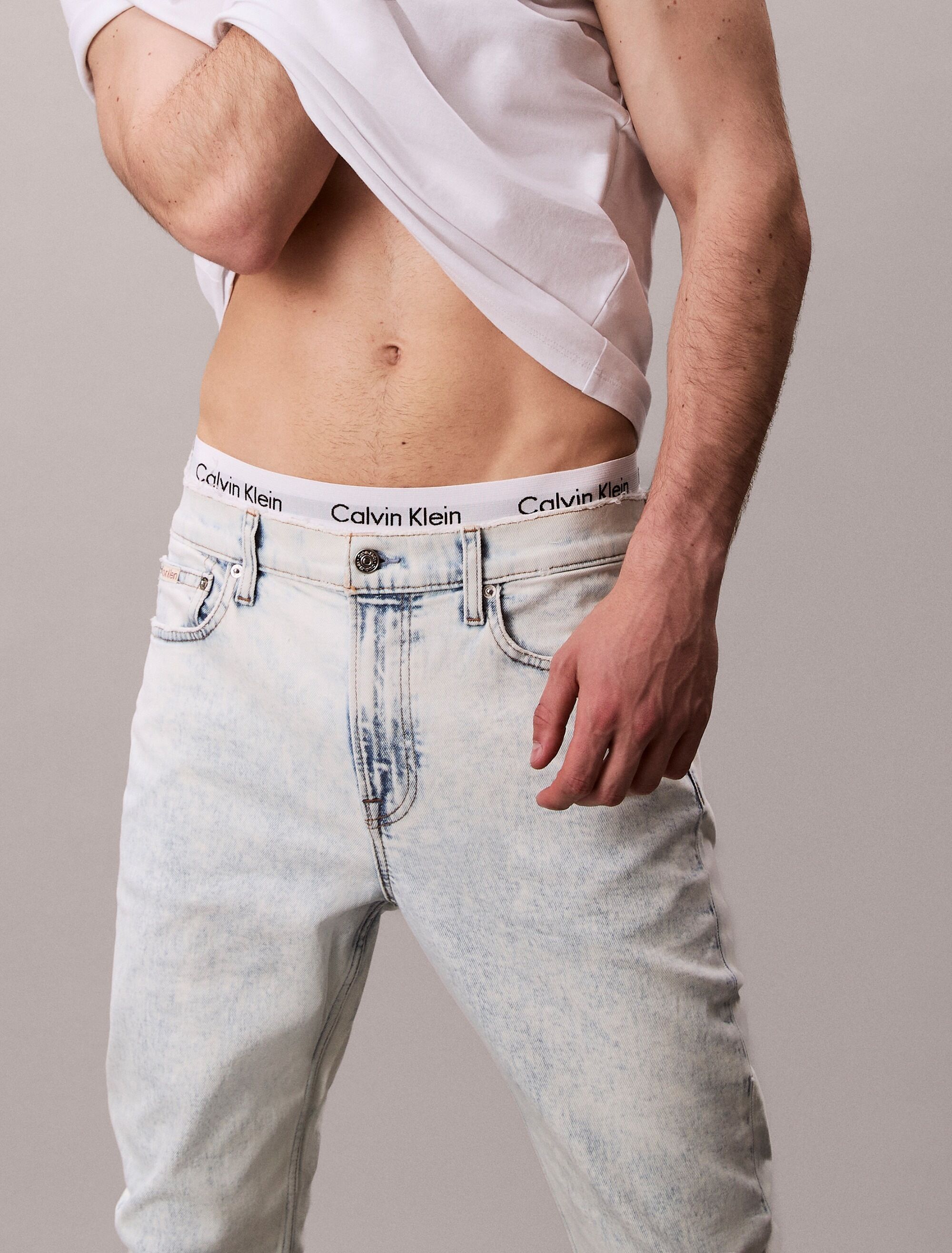 Slim-fit-Jeans CALVIN KLEIN "SLM TPR", Herren, Gr. 38, Länge 34, weiss (ice breaker), Denim/Jeans, Obermaterial: 98% Baumwolle, 2% Elasthan, unifarben, slim fit lang, Jeans Slim-fit-Jeans, Mit Gürtelschlaufen ice breaker 38, Länge 34