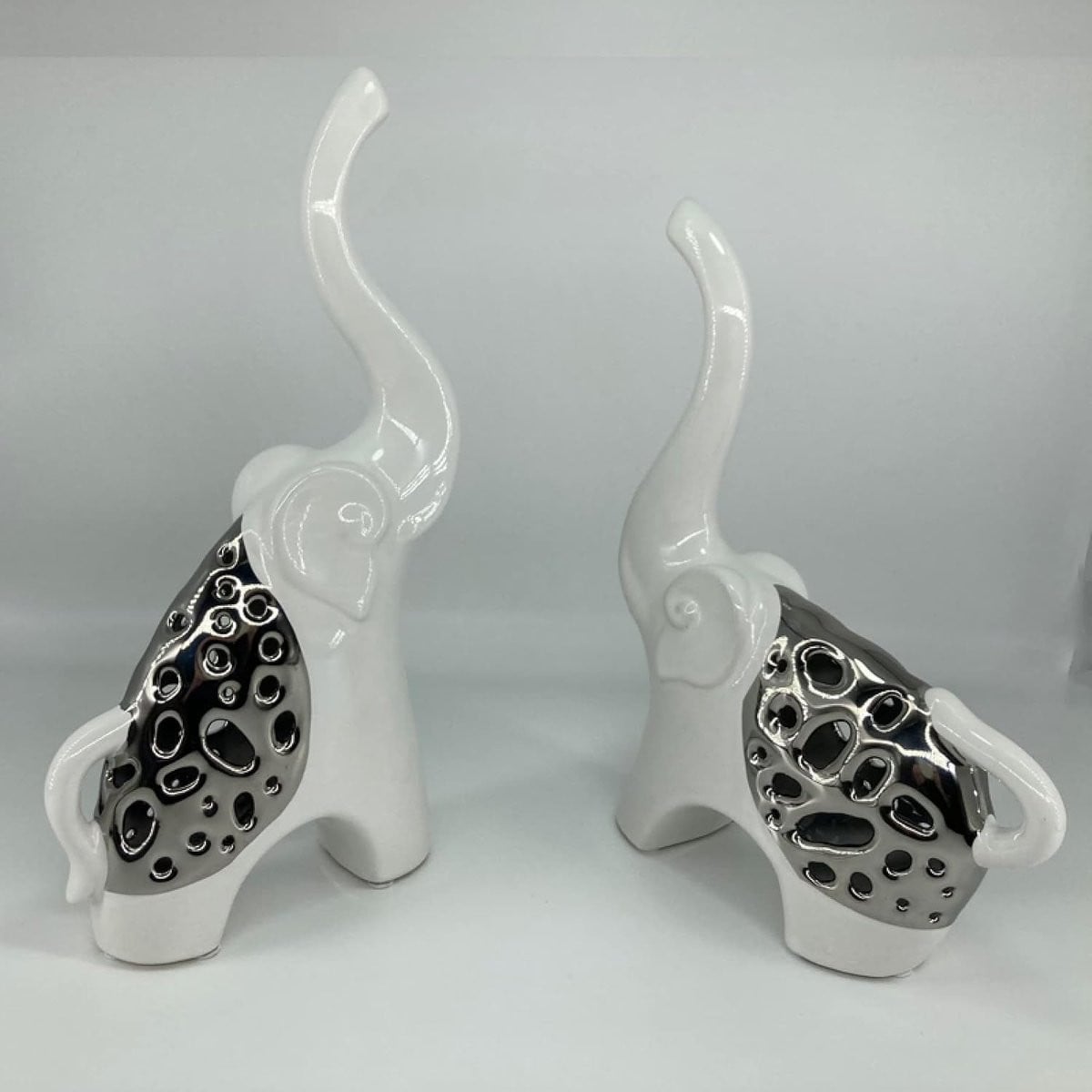 Handgemaakt Keramisch Olifant Standbeeld - Grijs Dierenbeeldje voor Decoratie