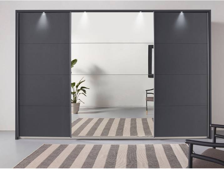 Schwebetürenschrank, Grau (Graumetallic), 323x214x68 cm, Holzwerkstoff, Mit Mittelspiegel & Beleuchtung, Modern, Rauch
