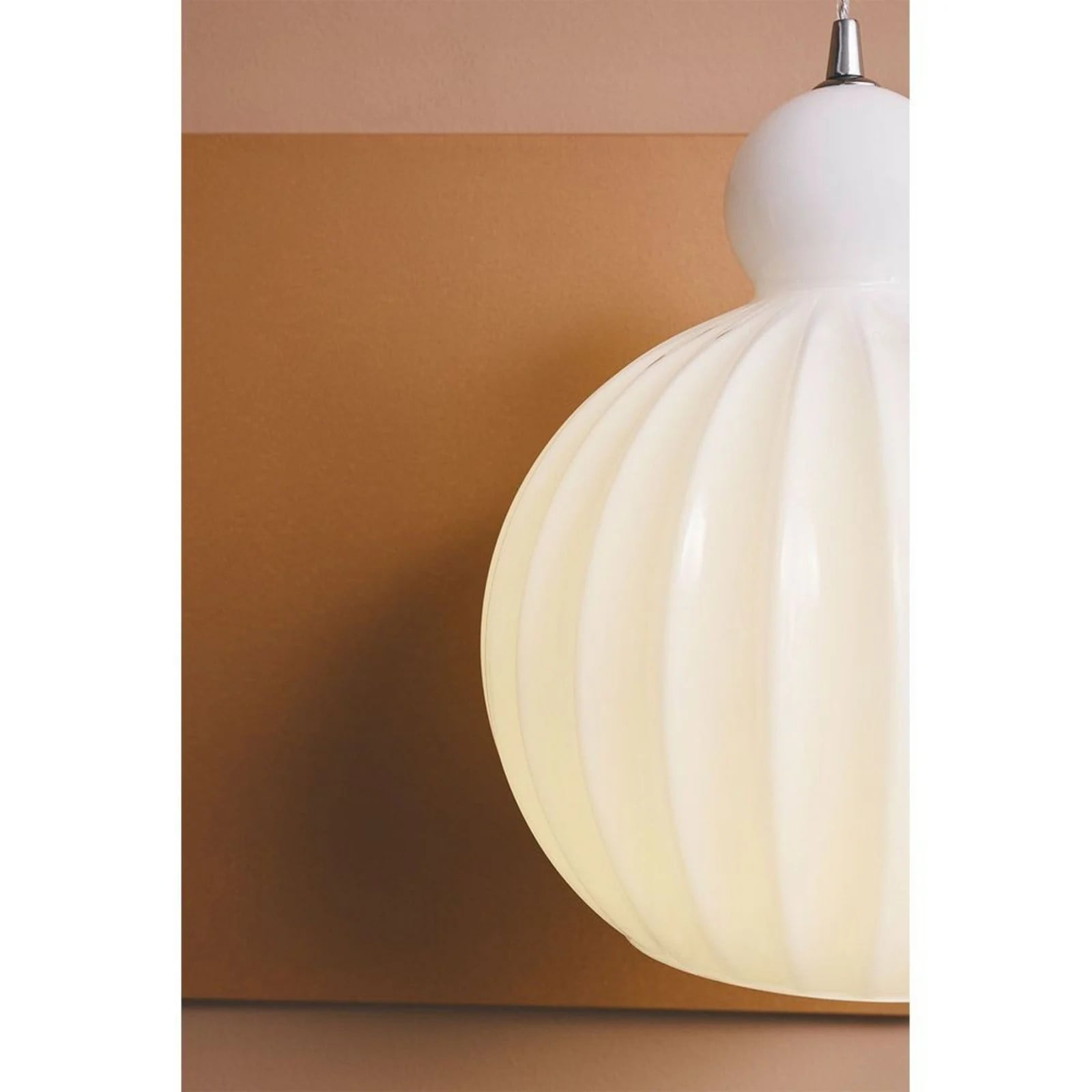 Halo Design Ball Ball Hanglamp Ø25 cm Opal Glas voor de eetkamer